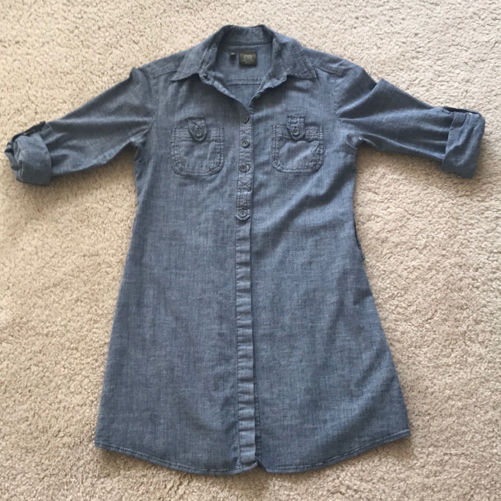 Fei Button-Front Blue Chambray Tunic Shirt